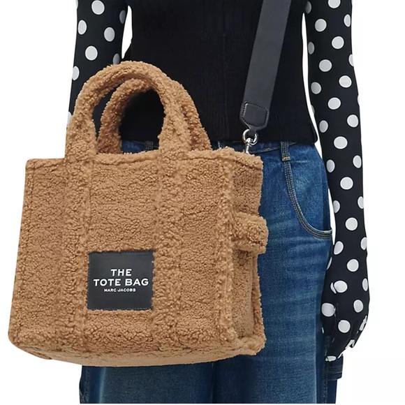 Marc Jacobs Handbags - Marc Jacobs Medium Teddy Tote Bag with black shoulder strap
